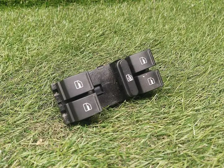 Volkswagen Tiguan (2007 - 2011) 1K4959857B Блок кнопок стеклоподъемников — фото 1