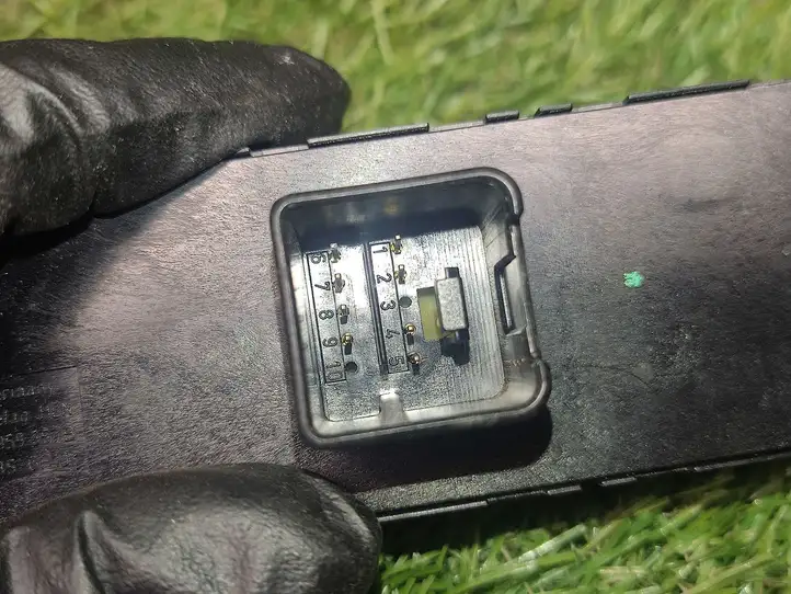 Volkswagen Tiguan (2007 - 2011) 1K4959857B Блок кнопок стеклоподъемников — фото 3