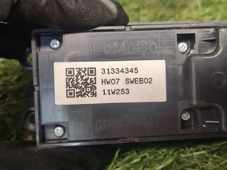 Volvo S60 (2010 - 2013) 31334345 Кнопка стеклоподъемников — фото 3