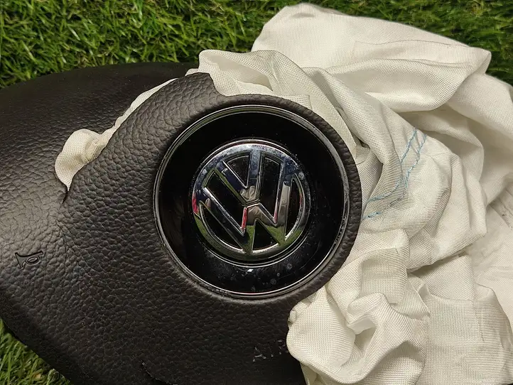 Volkswagen Jetta USA (2019 - ) 17A880201F Подушка безопасности руля — фото 4