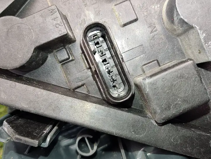 BMW 3 F30 F35 F31 (2012 - 2018) 7372786 Задний фонарь в кузове — фото 2