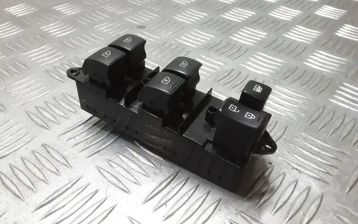 Mitsubishi Outlander (2018 - 2021) 8608A416 Кнопка стеклоподъемников — фото 3