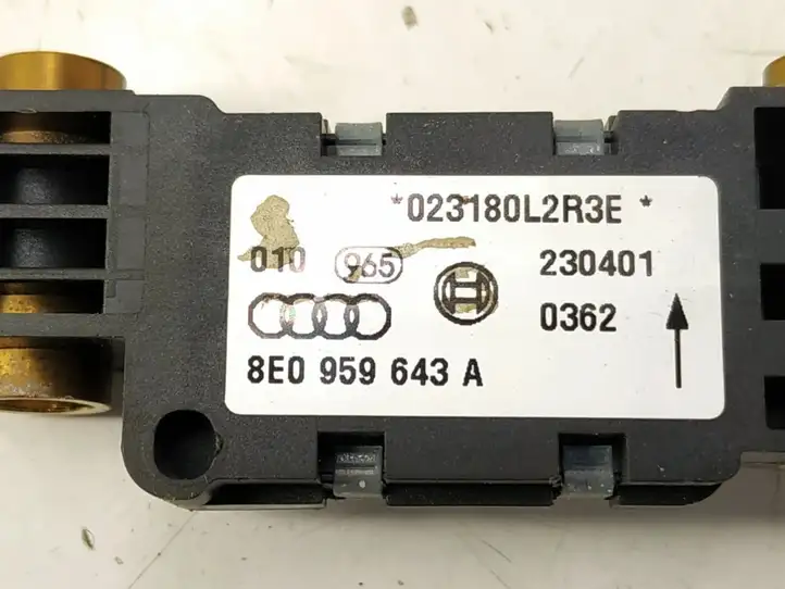 Audi A4 S4 B6 8E 8H (2000 - 2006) Датчик удара SRS — фото 2