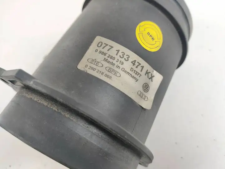 Audi A4 S4 B6 8E 8H (2000 - 2006) 077133471KX Датчик массового расхода воздуха — фото 4