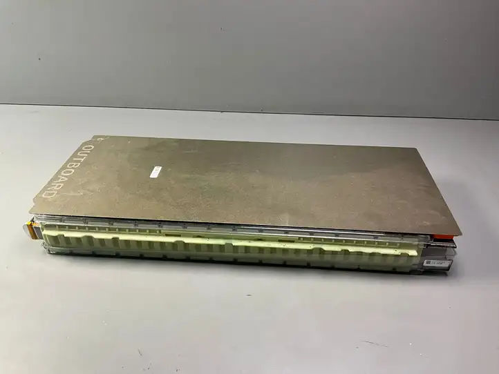 Tesla Model S (2016 - 2021) 107195400B Модуль аккумуляторной батареи гибридного автомобиля / электромобиля — фото 5