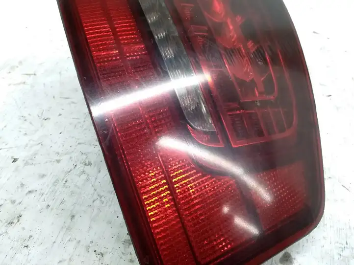 Audi A8 S8 D3 4E (2007 - 2010) 4E0945096H Задний фонарь в кузове — фото 2