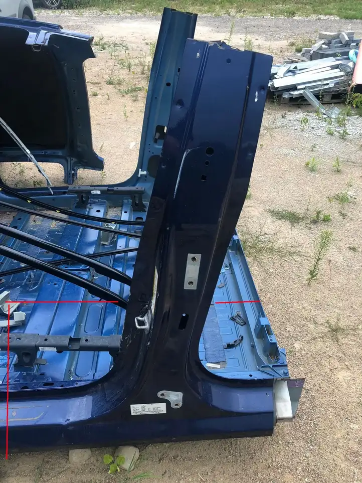 Tesla Model Y (2019 - 2024) Средняя стойка кузова (B) — фото 1