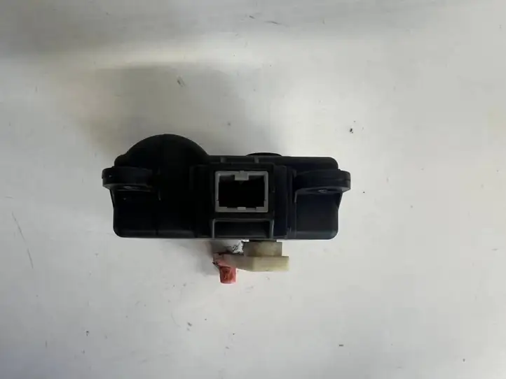 Honda Civic (2006 - 2011) a24820a3710001 Двигатель задвижки потока воздуха — фото 2