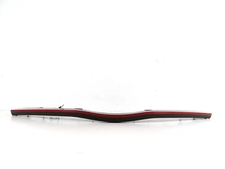 Toyota Prius Prime (2017 - ) 81006-47041 Дополнительный стоп фонарь — фото 1