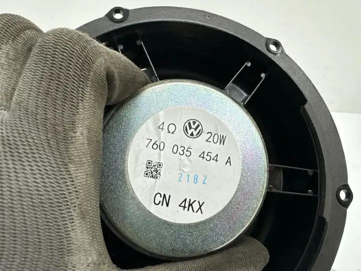 Volkswagen Touareg III (2018 - ) 760035454A Динамики задних дверей — фото 3
