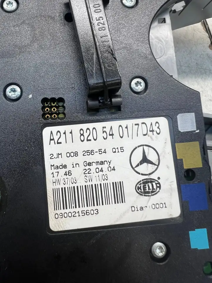 Mercedes-Benz E W211 (2002 - 2009) A2118205401 Передняя подсветка — фото 3