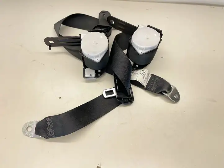 Lexus IS III XE30 (2013 - 2016) 7336053200 Задний ремень безопасности — фото 4