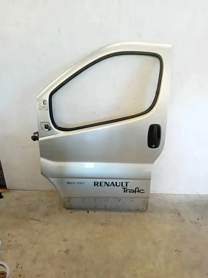 Renault Trafic II (X83) (2002 - 2014) Нижняя петля передней двери — фото 1