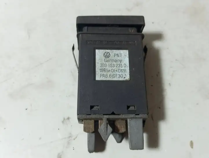 Volkswagen PASSAT B5.5 (2001 - 2005) 3B0953235D Реле аварийных фонарей — фото 2