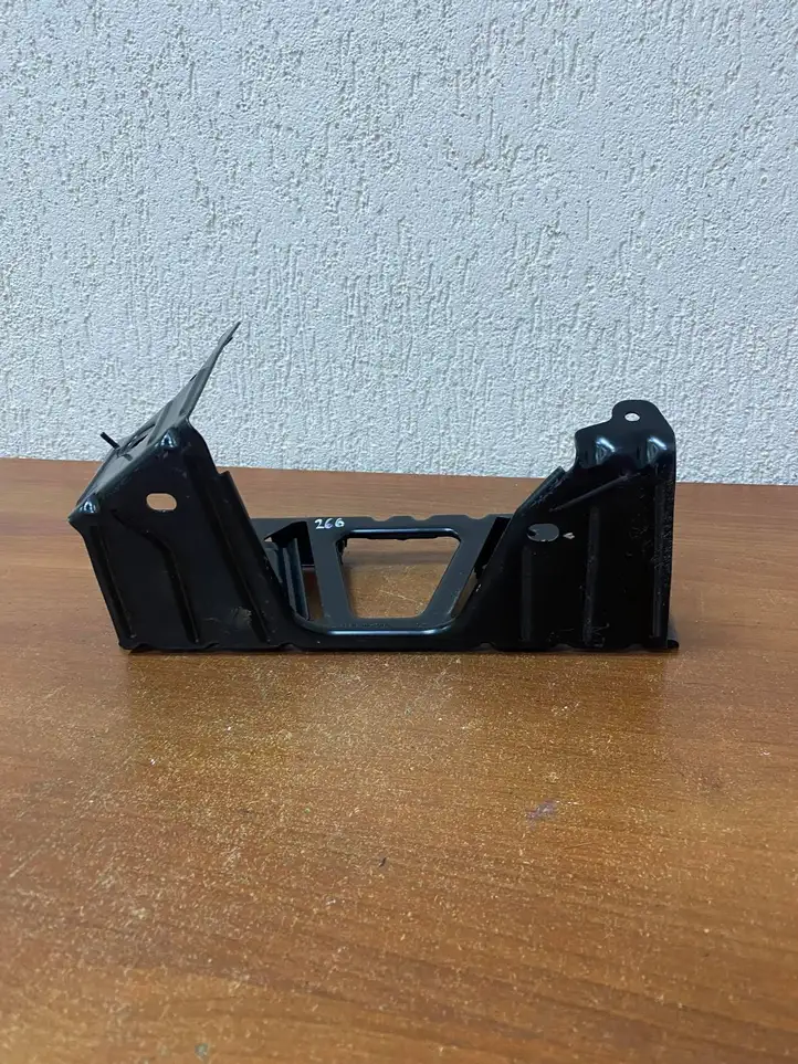 BMW 3 F30 F35 F31 (2012 - 2018) 65159174269 Кронштейн усилителя звука — фото 1