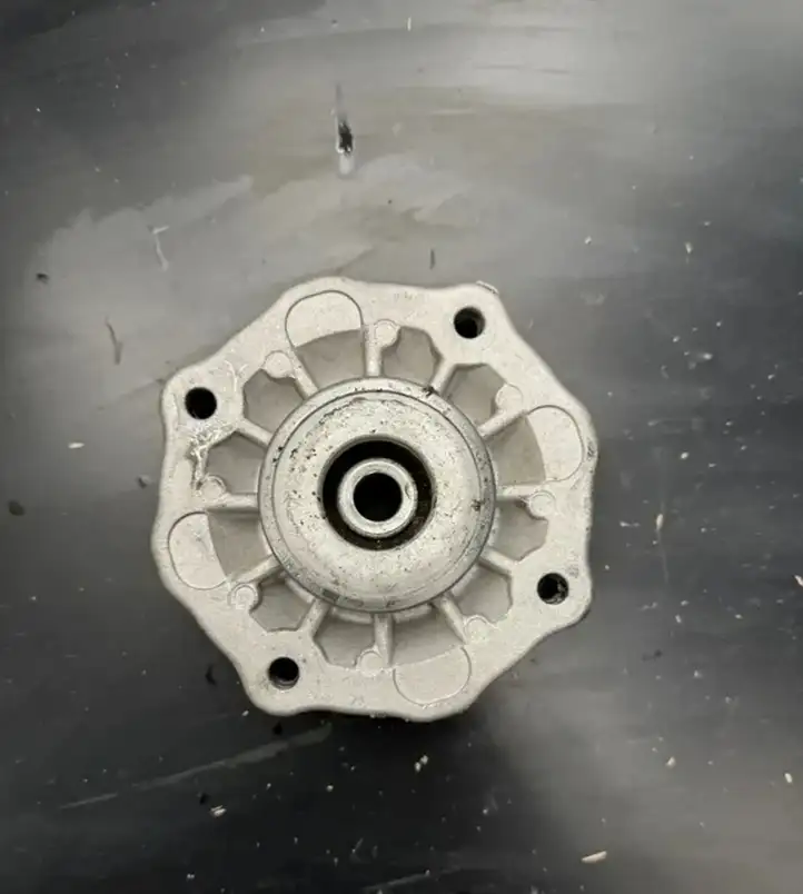BMW X4M F98 (2019 - ) 8067499 Опорный подшипник амортизатора — фото 1