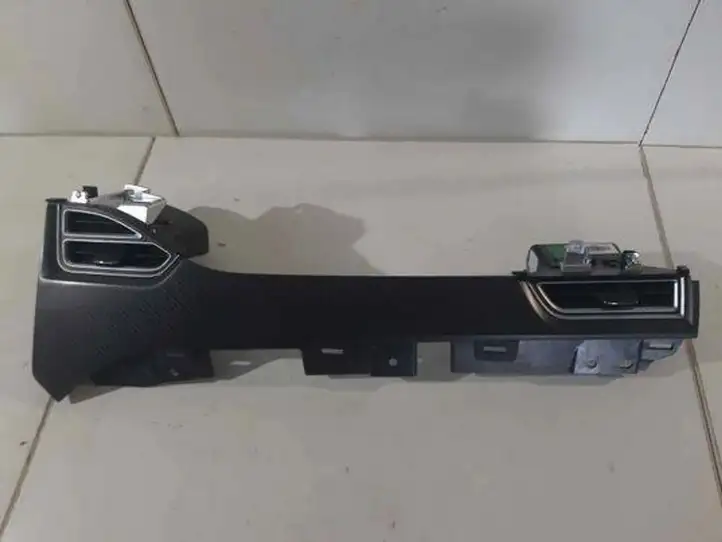 Tesla Model X (2015 - 2021) 104277411c Боковой воздушный дефлектор — фото 1