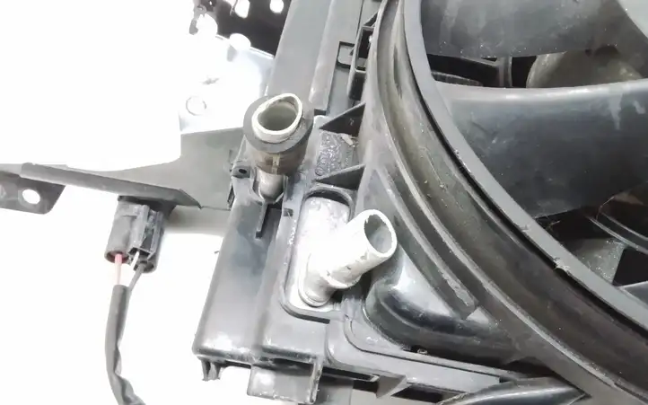Volvo XC90 (2014 - 2019) 30668669 Дополнительный радиатор охлаждения — фото 2