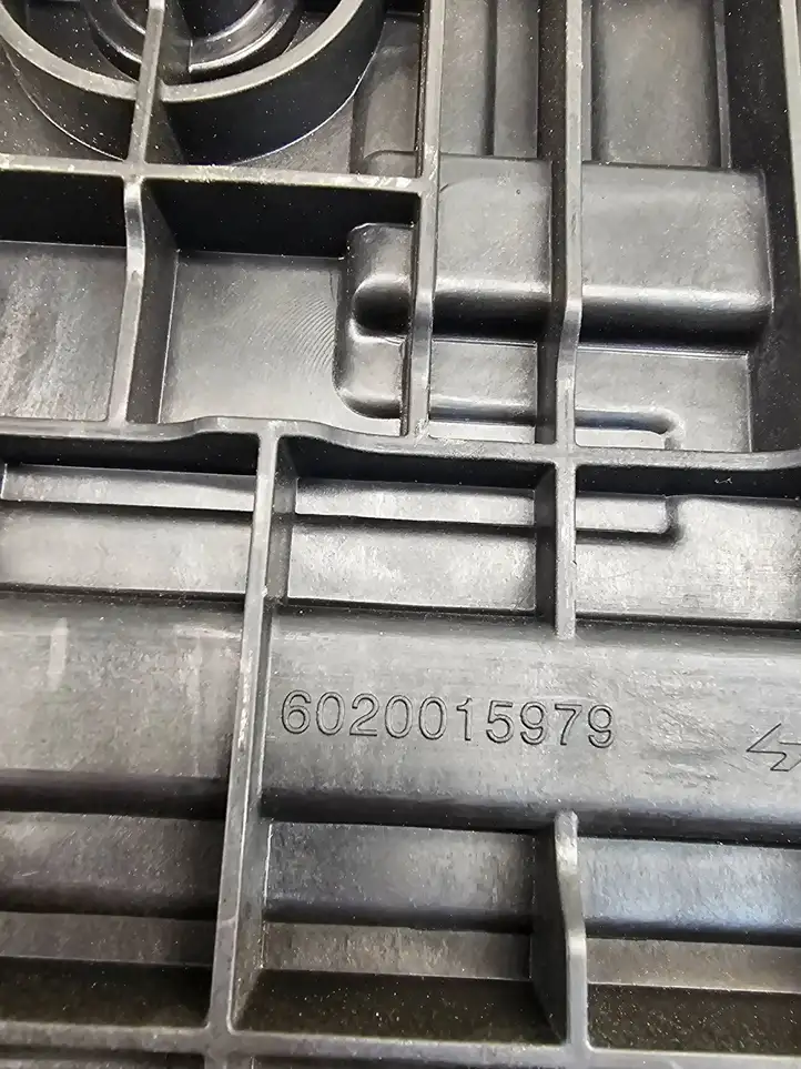 (2017 - ) 6020015979 Площадка аккумулятора — фото 4