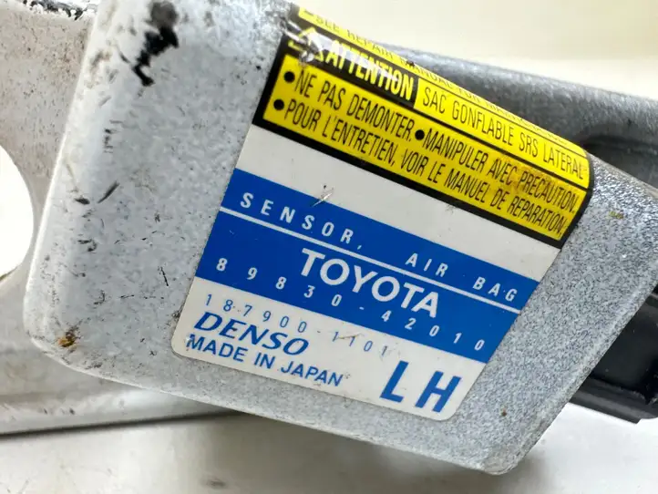 Toyota RAV 4 (XA20) (2000 - 2005) 8983042010 Датчик удара SRS — фото 4