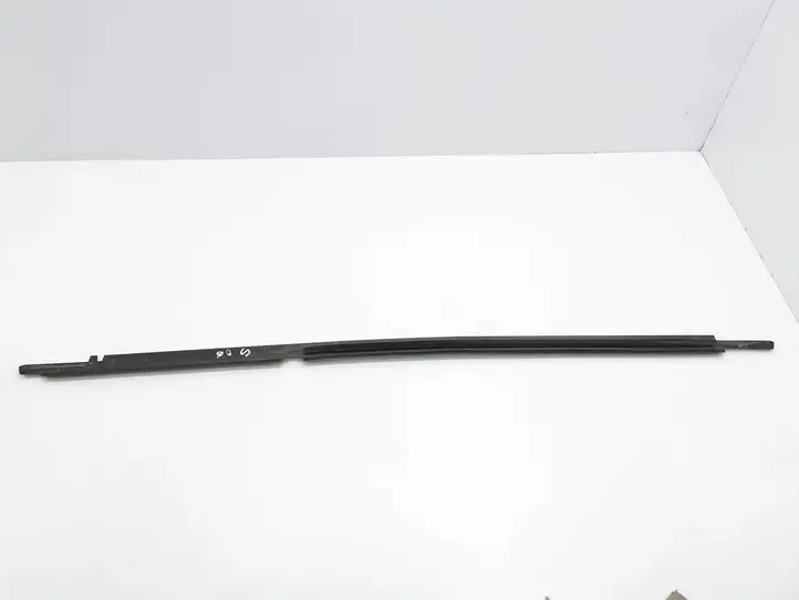 Toyota Avensis T250 (2006 - 2009) Накладка стекла задней двери — фото 5