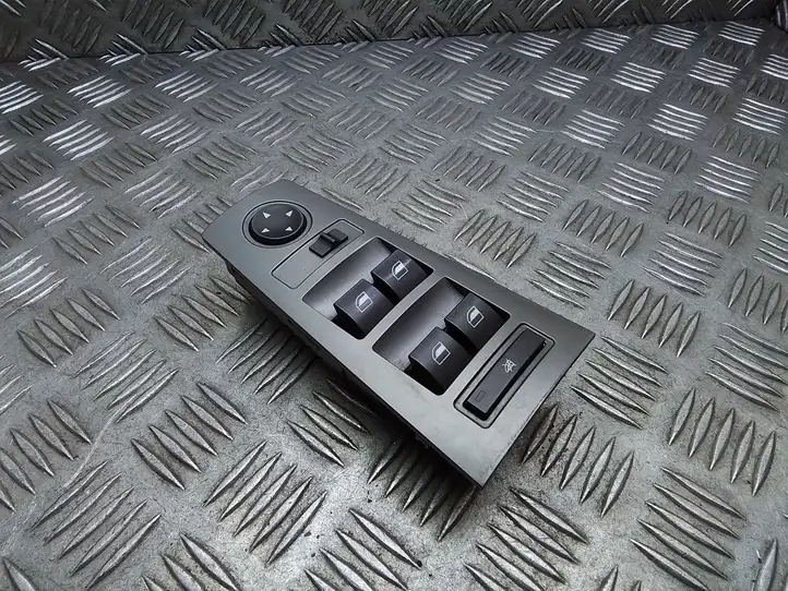 BMW 7 E65 E66 (2001 - 2008) 6943057 Кнопка стеклоподъемников — фото 1