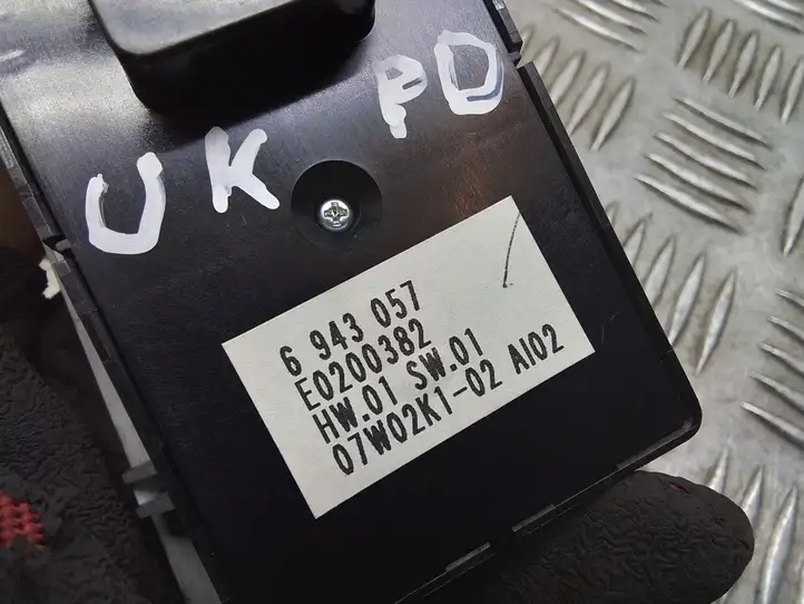 BMW 7 E65 E66 (2001 - 2008) 6943057 Кнопка стеклоподъемников — фото 2