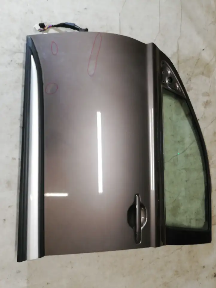 Mitsubishi Outlander (2018 - 2021) Дверь — фото 1