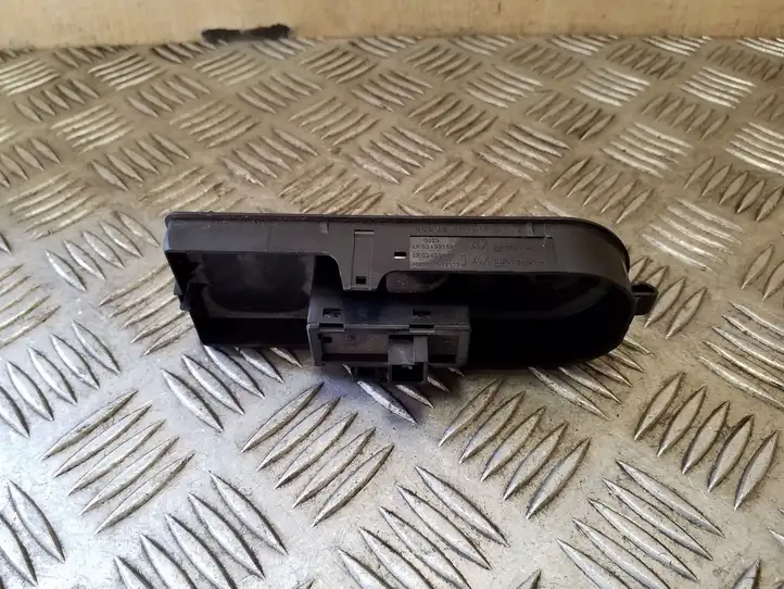 Opel Astra H (2004 - 2009) 13197132 Блок кнопок стеклоподъемников — фото 4