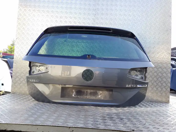 Volkswagen PASSAT B8 (2015 - ) Крышка багажника — фото 1