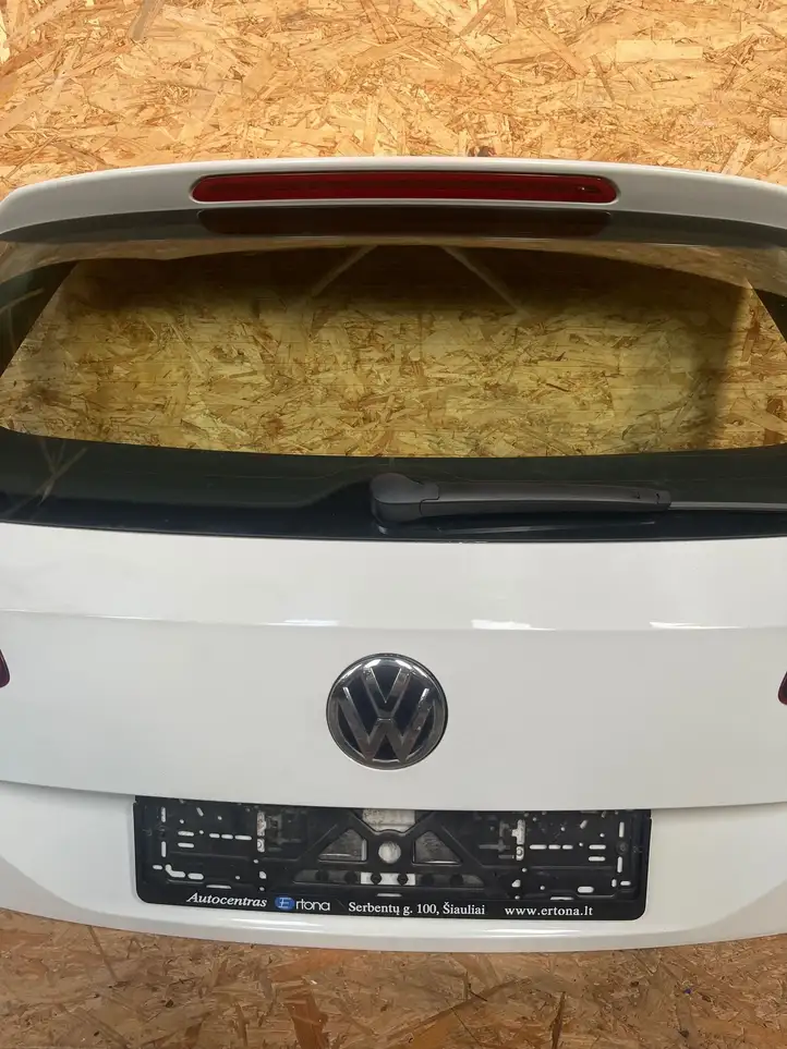 Volkswagen PASSAT B8 (2015 - )   Отделка крышки багажника (комплект)