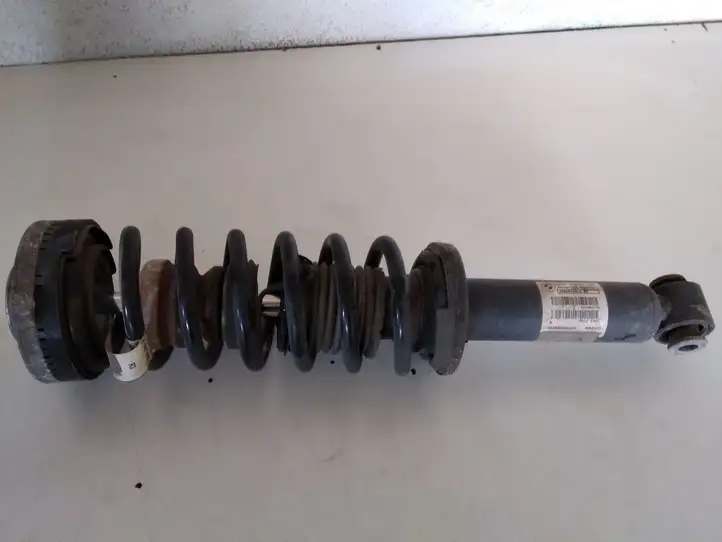BMW X3 F25   33526796317 Задний амортизатор с пружиной