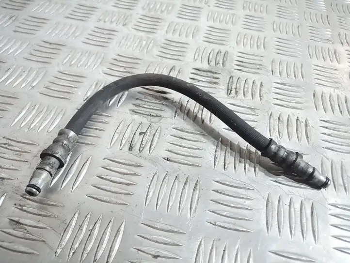 BMW 1 E81 E87 (2004 - 2011)   Трубка (трубки)/ шланг (шланги) сцепления