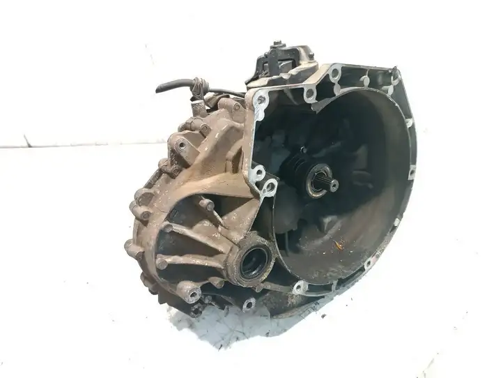 Ford Focus (2011 - 2015)  AV6R-7002-KG Механическая коробка передач, 6 передач