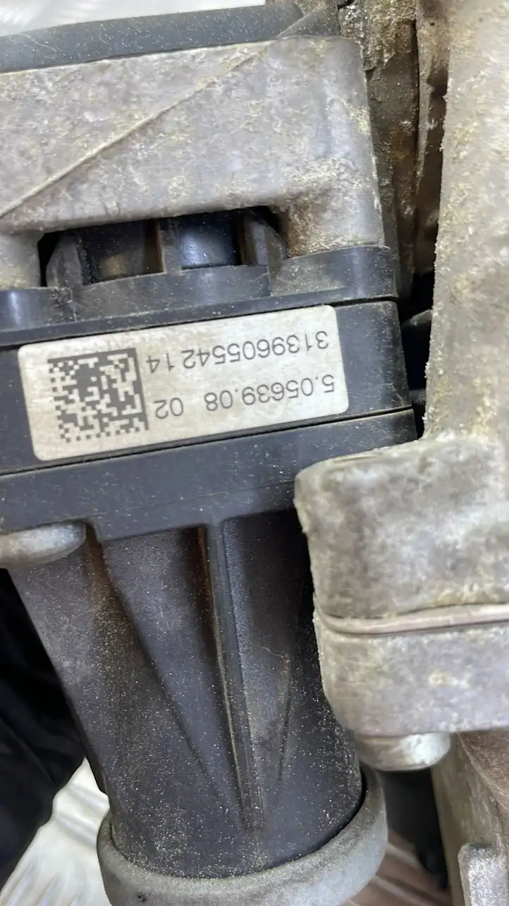 Ford Focus Grand C-MAX (2010 - 2019) VPEFMH19206A Охладитель клапана EGR — фото 3