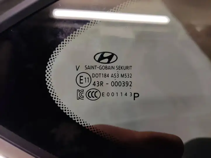 Hyundai Tucson TL (2015 - ) 43R000392 Заднее боковое стекло — фото 3