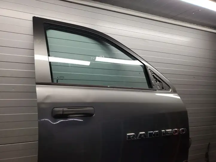 Dodge Ram (2008 - ) Дверь — фото 4