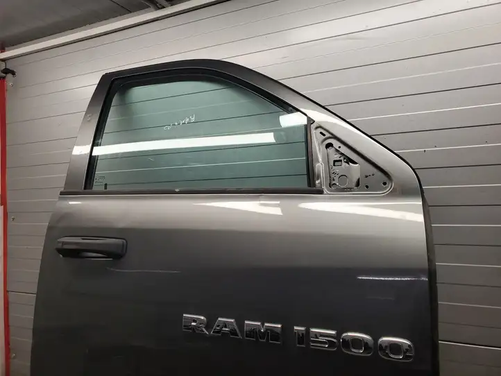 Dodge Ram (2008 - ) Дверь — фото 8