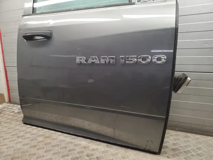 Dodge Ram (2008 - ) Дверь — фото 9