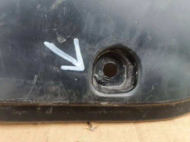 Toyota Yaris XP210 (2020 - ) 58415K0010 Защита днища багажника — фото 6