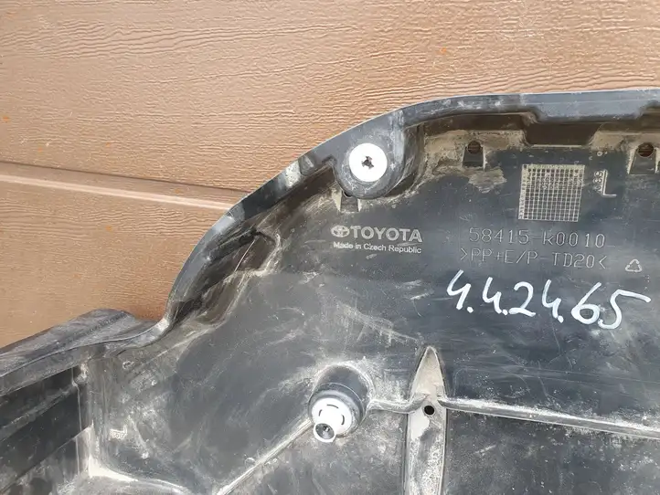 Toyota Yaris XP210 (2020 - ) 58415K0010 Защита днища багажника — фото 9