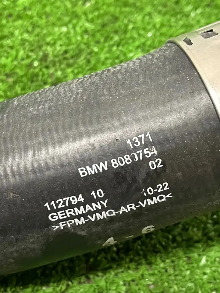 BMW M4 G82 G83 (2020 - ) 8089754 Трубки интеркулера / Шланги интеркулера — фото 3