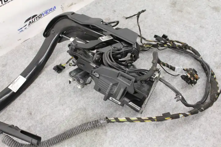 BMW 3 E92 E93 (2005 - 2014) 7190552 Гидроцилиндр крыши — фото 3