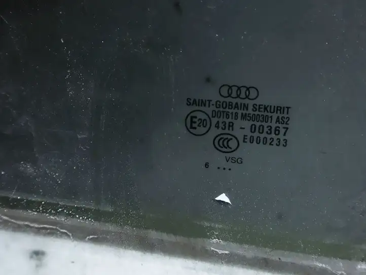 Audi A8 S8 D3 4E (2005 - 2007) 4E0845026E Стекло задней двери — фото 2