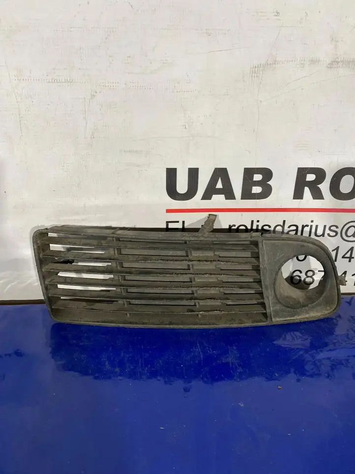 Audi A6 S6 C5 4B (2001 - 2004) 4B0807682H Решетка противотуманной фары — фото 3