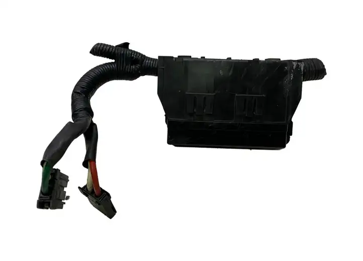 Nissan Juke I F15 (2010 - 2018) 7154722330 Блок предохранителей — фото 7