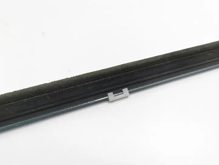 Lexus GS 300 350 430 450h (2004 - 2007) Накладка стекла задней двери — фото 8