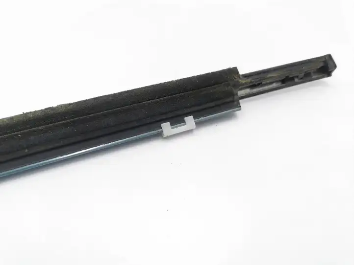 Lexus GS 300 350 430 450h (2004 - 2007) Накладка стекла задней двери — фото 9
