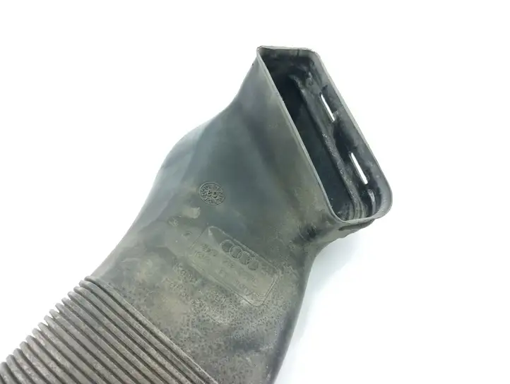 Audi A6 S6 C5 4B (2001 - 2004) 8D0129617E Детали воздухозаборника — фото 4