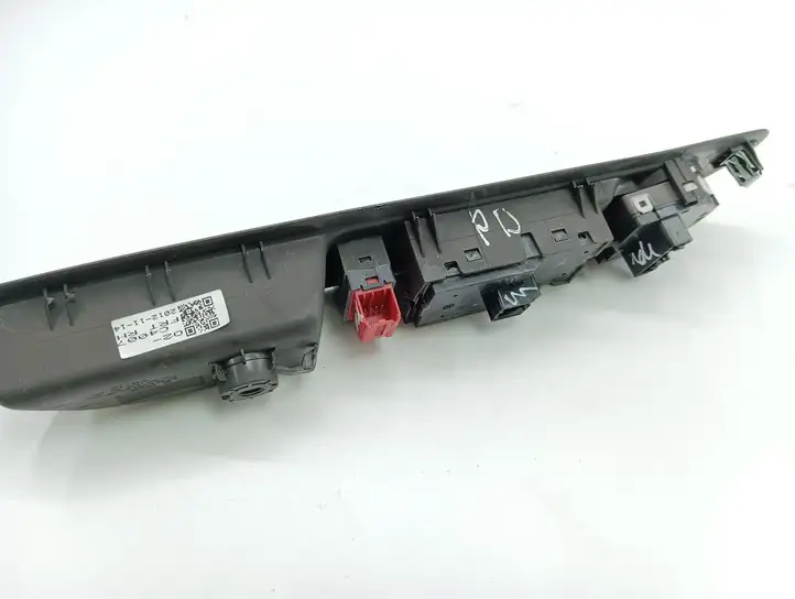 Opel Mokka (2012 - 2016) 95025521 Кнопка стеклоподъемников — фото 8